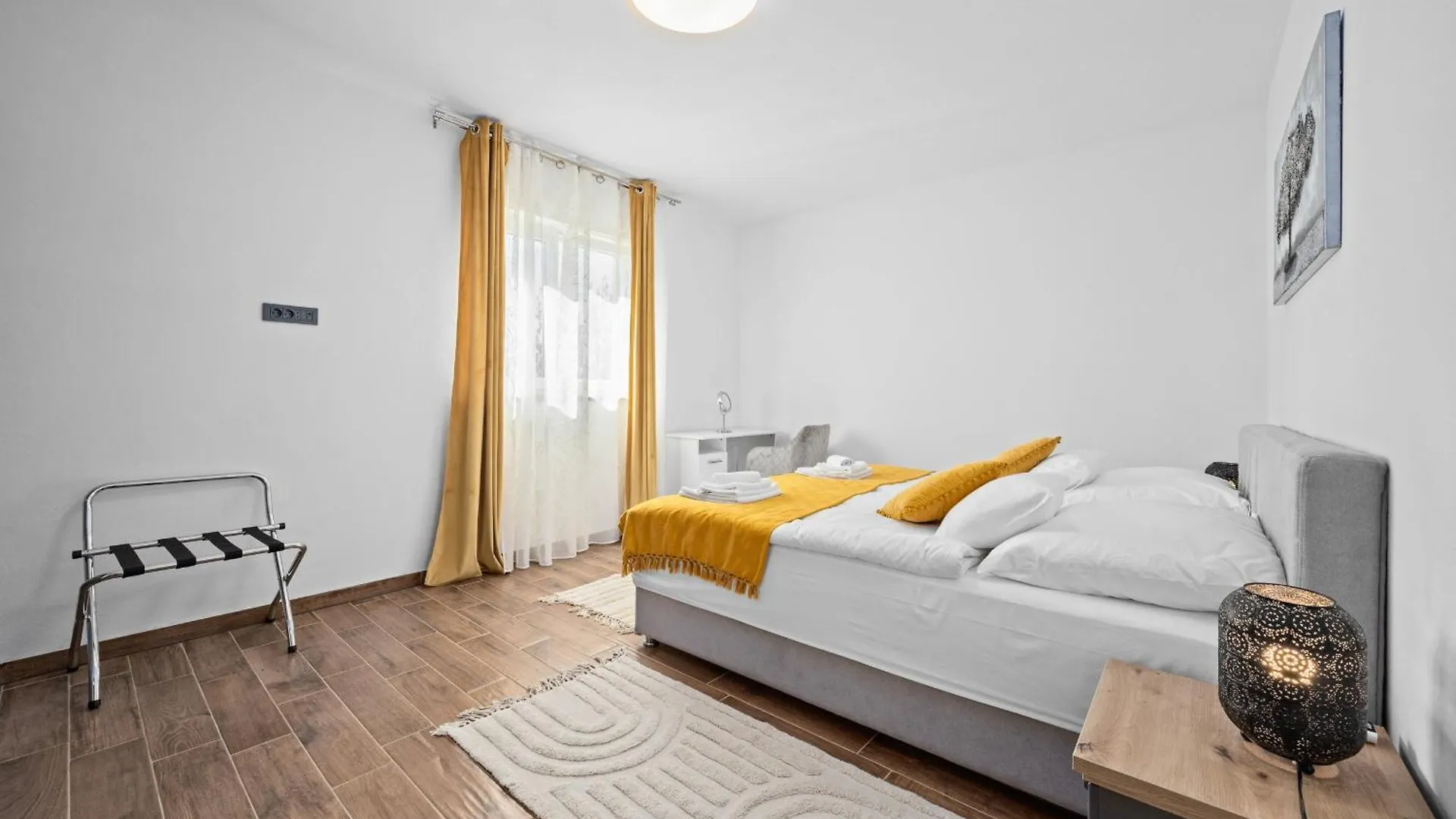 Villa Camelie Near Barban For 10 People With Playground For Children, Fitness & Pet Friendly Grandici